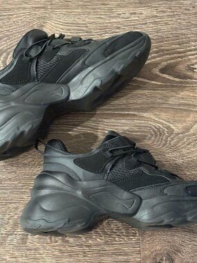 Zara Black Chunky Sneakers Women's Size 41 (US 9.5)